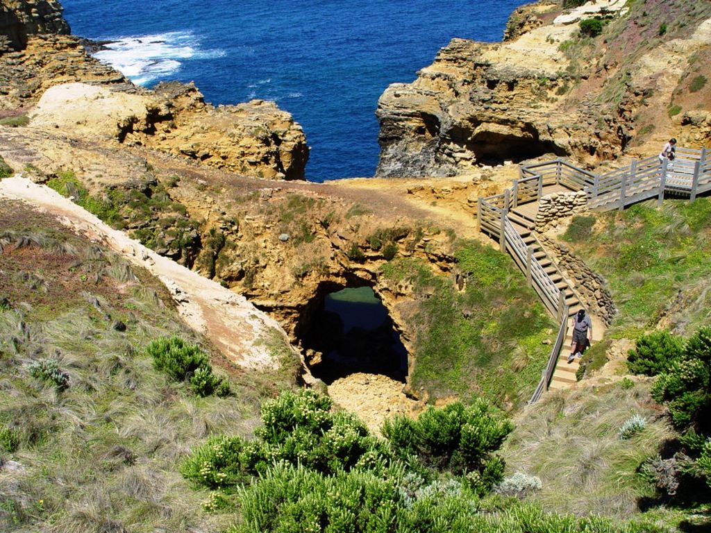 The Grotto, along the Great Ocean Road, part of Victoria's shipwreck coast - Victoria, Australia.