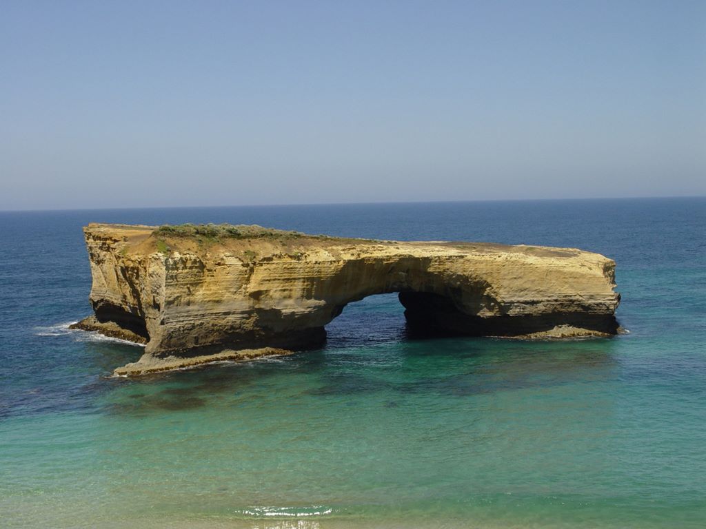 London Arch, along the Great Ocean Road, part of Victoria's shipwreck coast.