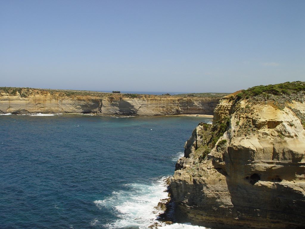 London Arch, along the Great Ocean Road, part of Victoria's shipwreck coast.