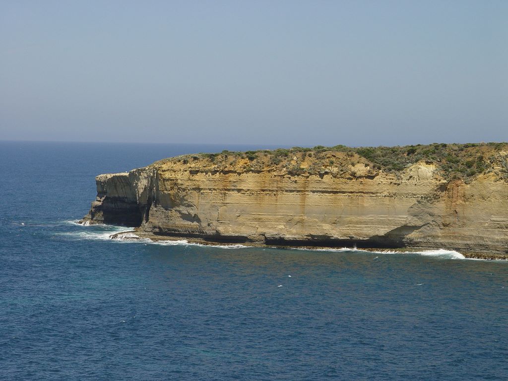 London Arch, along the Great Ocean Road, part of Victoria's shipwreck coast.