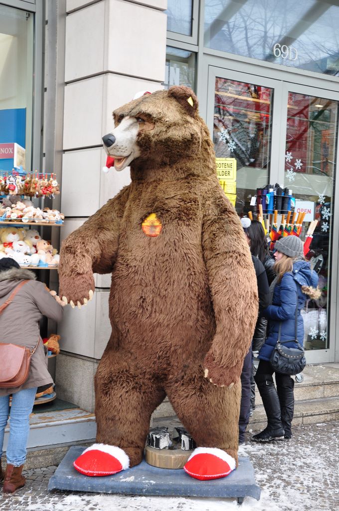 A bear appears on the Berlin coat of arms and this might be the reason this animal shape was selected for the art display. Approximately 350 life-size bears were painted and displayed in the streets of Berlin in 2001.