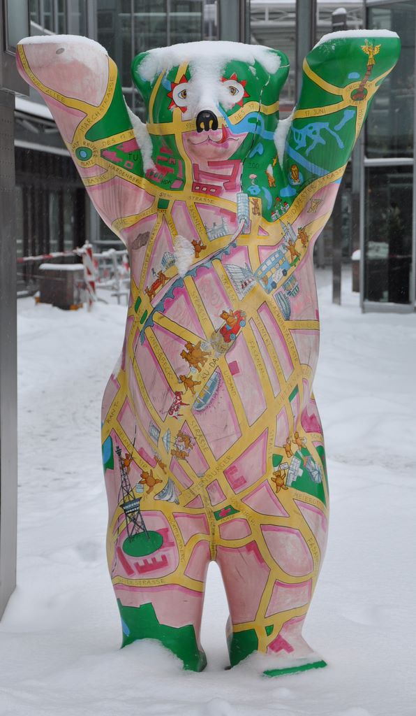 A bear appears on the Berlin coat of arms and this might be the reason this animal shape was selected for the art display. Approximately 350 life-size bears were painted and displayed in the streets of Berlin in 2001.