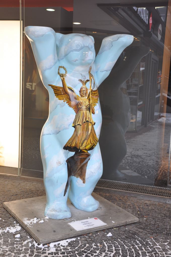 A bear appears on the Berlin coat of arms and this might be the reason this animal shape was selected for the art display. Approximately 350 life-size bears were painted and displayed in the streets of Berlin in 2001.