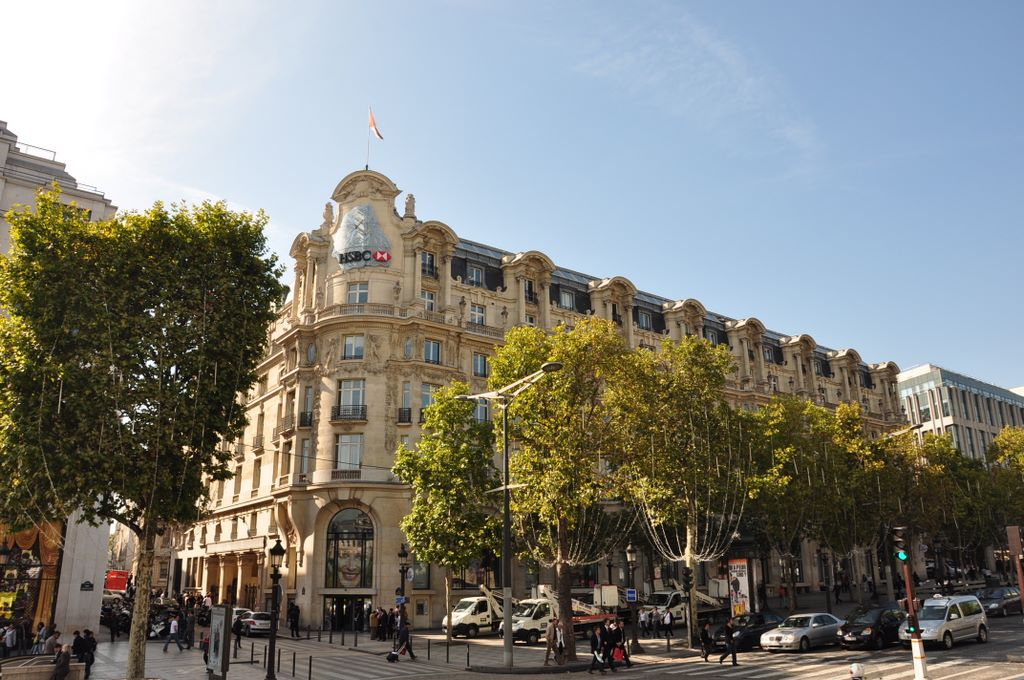 &nbsp;Avenue des Champs Elysees, Paris