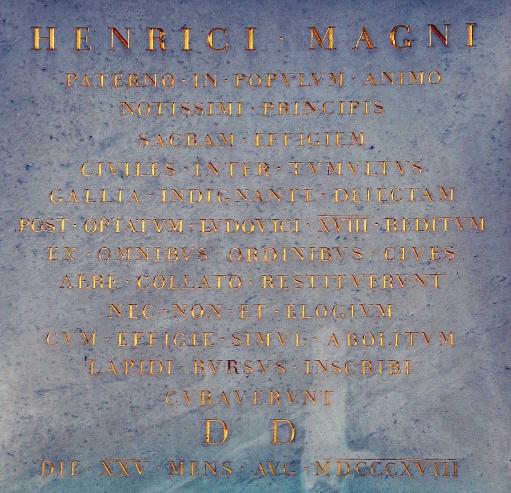 The statue of Henrici Magni in Paris.