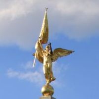The First Division Monument commemorates those who died while serving in the 1st Infantry Division of the U. S. Army.