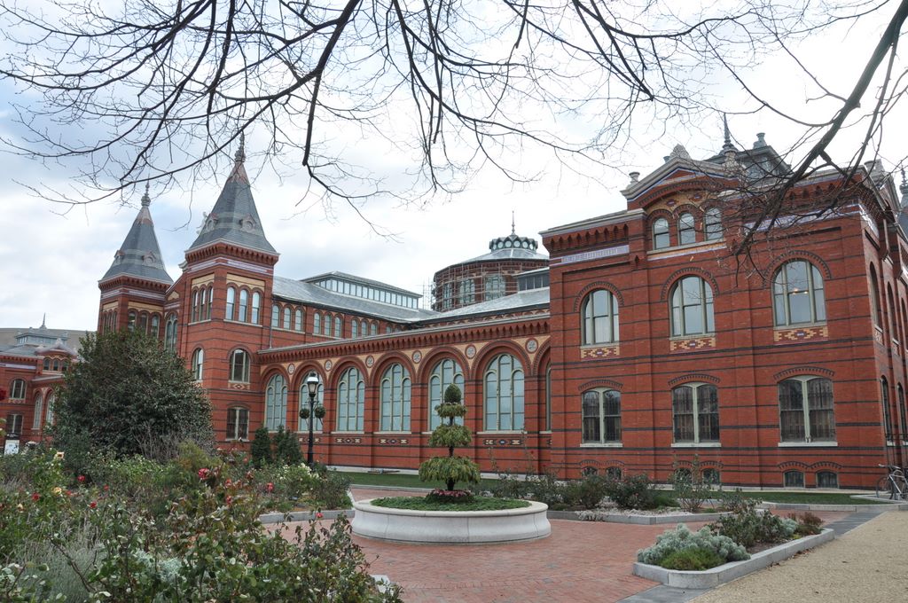 Smithsonian Institution Building, (The Castle) Washington DC, USA.